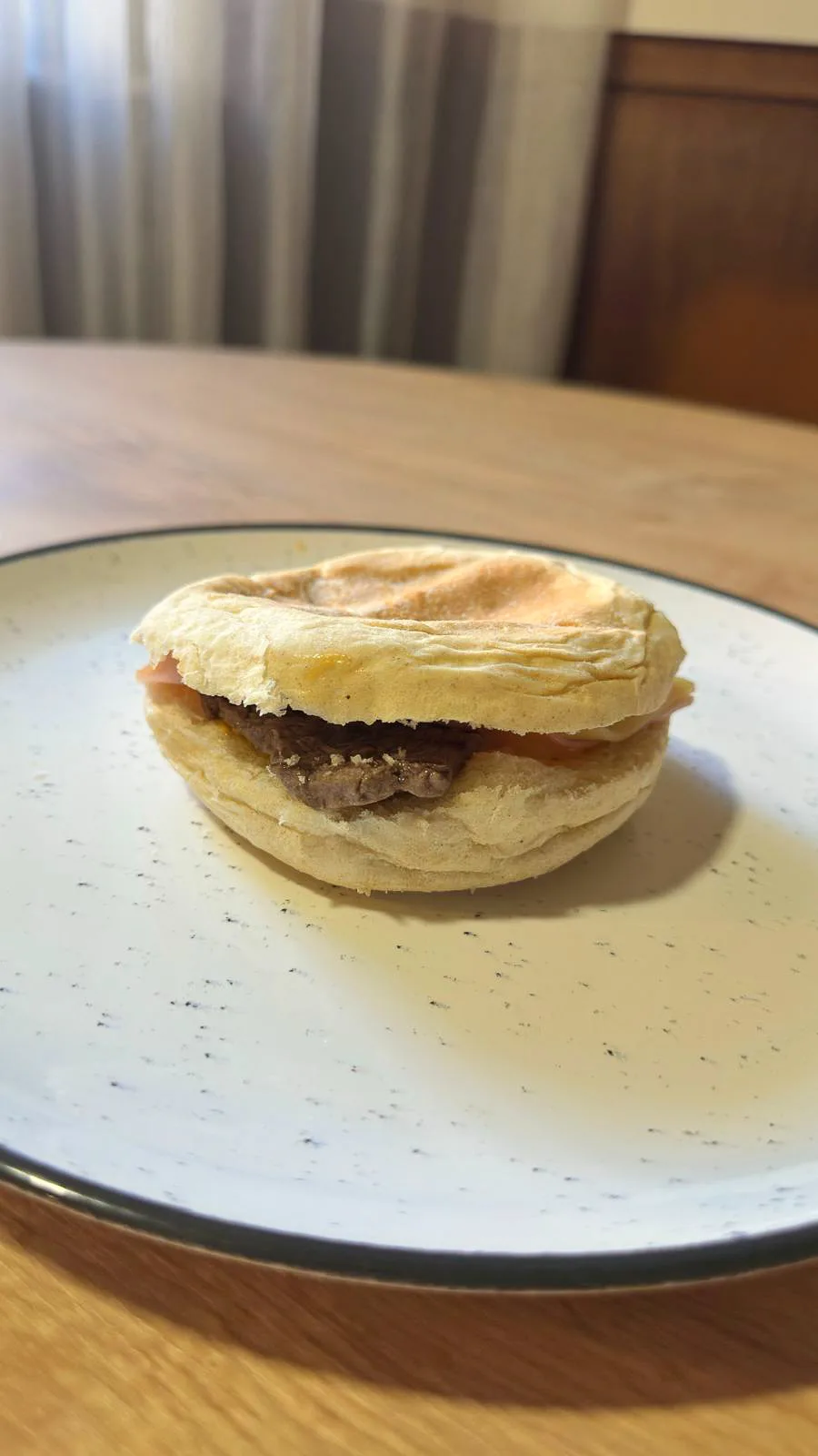 Prego em pão do caco